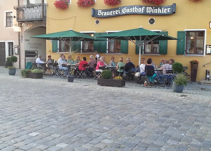 Altstadthotel Brauereigasthof Winkler מלון ברכינג