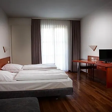 Szálloda Altstadthotel Brauereigasthof Winkler Berching