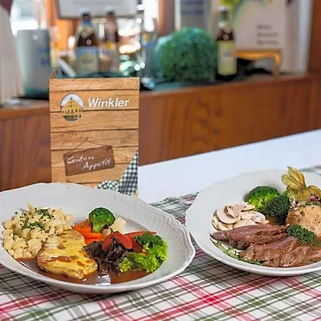 Szálloda Altstadthotel Brauereigasthof Winkler Berching
